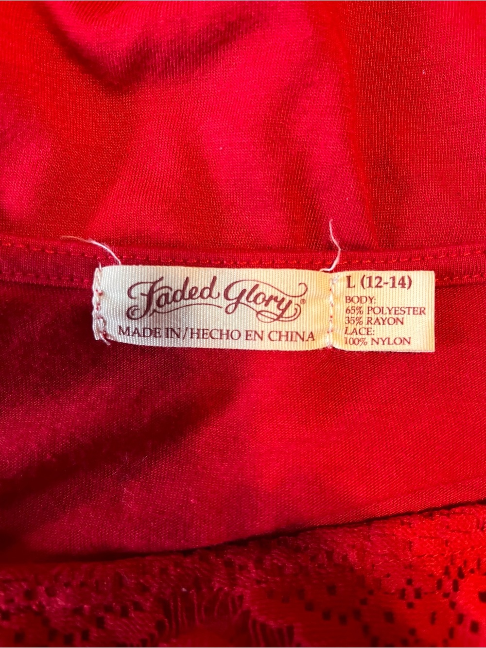 Faded Glory Red Lace Scallop Short Sleeve Top - Picture 3 of 3